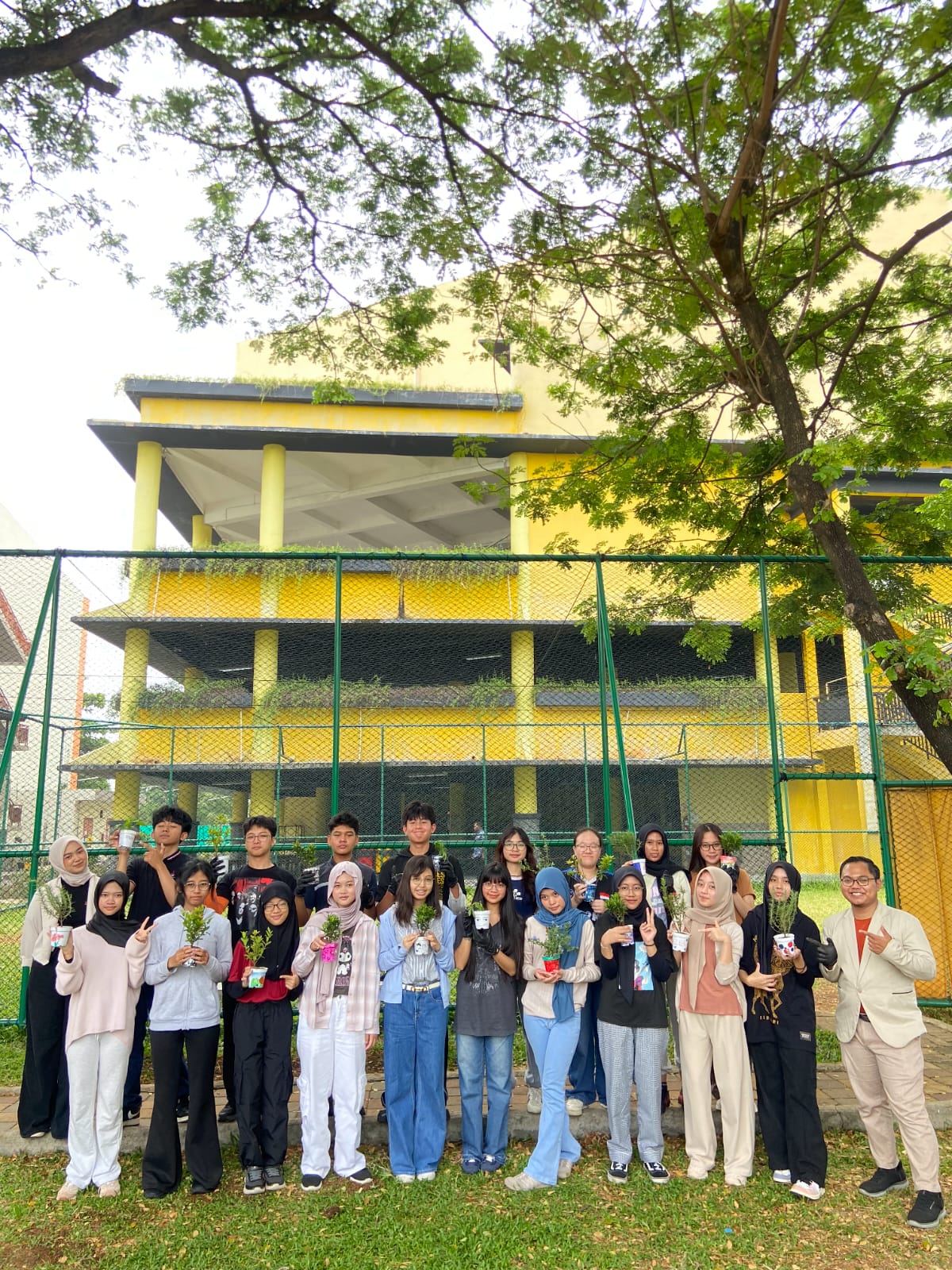Implementasi Riset BK: Meningkatkan Kesehatan Mental melalui Horticultural Therapy